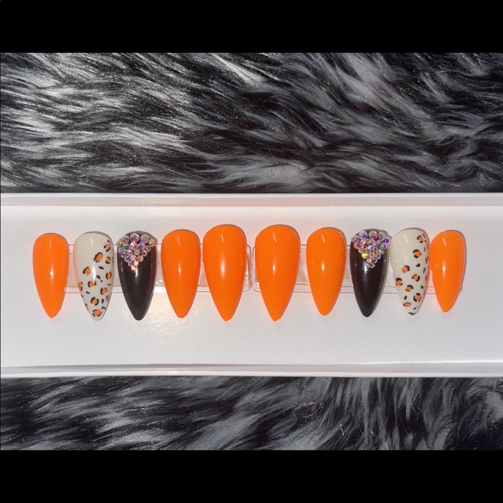 Gel press on nails
